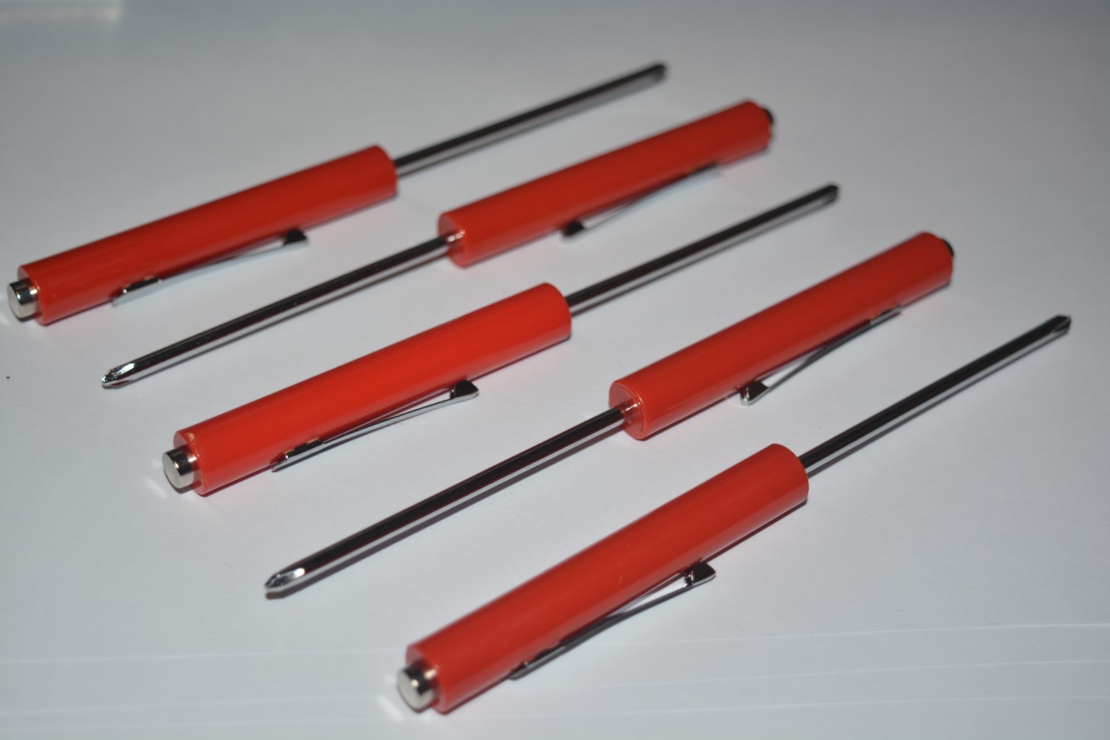 MINI PHILLIPS SCREWDRIVER WITH MAGNET TOP & POCKET CLIP SAME AS SNAP-ON 5 PC LOT