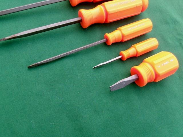 VINTAGE CRAFTSMAN ( LOT OF 7 ) ORANGE NEON HANDLE SLOTTED SCREWDRIVERS