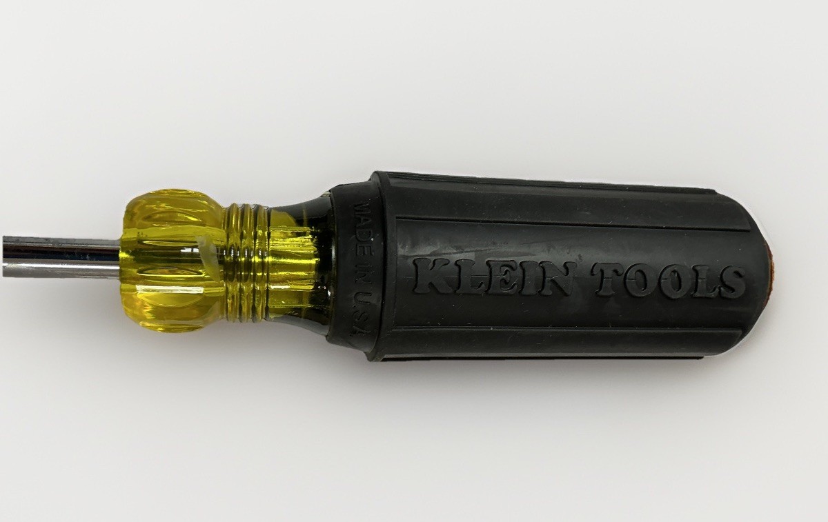 Klein Tools 662 #2 Square Screwdriver with 4-Inch Round Shank