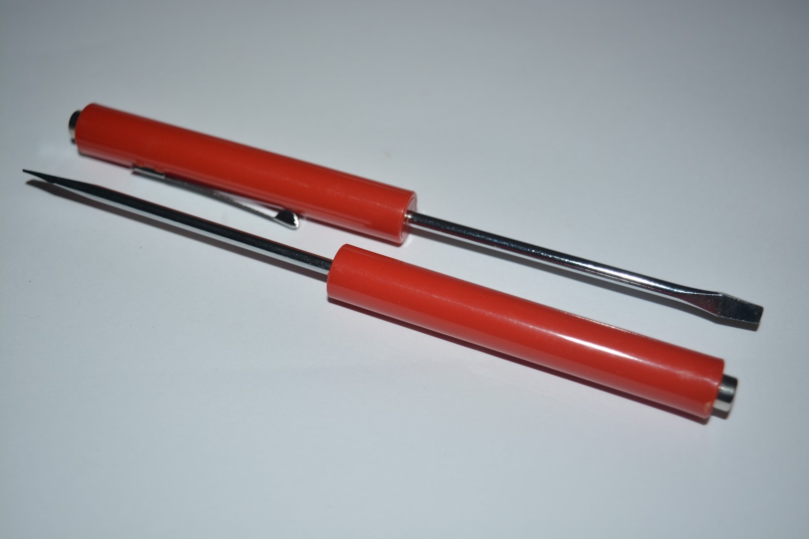 MINI FLAT SCREWDRIVER WITH MAGNET TOP POCKET CLIP FOR PROFESSIONAL TECHS 2 PCS