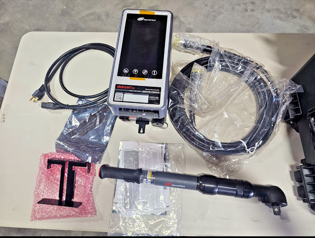 INGERSOLL RAND QE8AT225PA7S12 nut runner and controller QCD21-FM unit 2