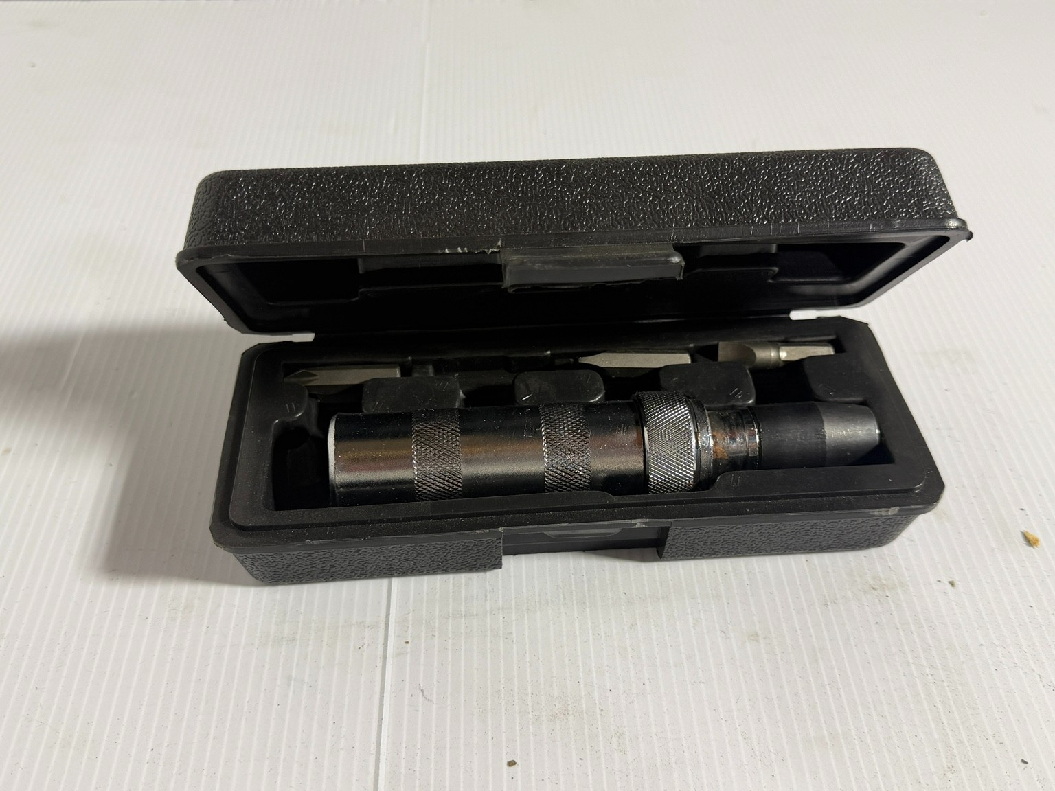 Heavy Duty Manual Impact Driver Set w Storage Case & Phillips Slotted Bits