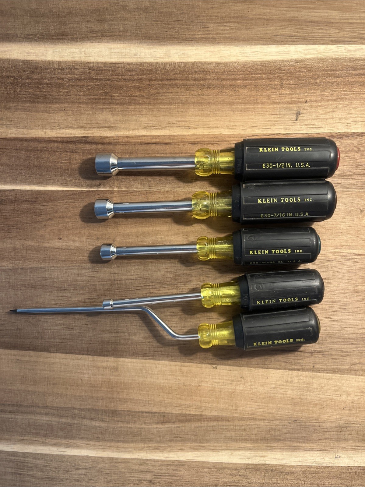 Klein Tools 630 Nut Drivers & 670-6 Cabinet Tip 3/16″ Flat Head Screwdriver Rapi