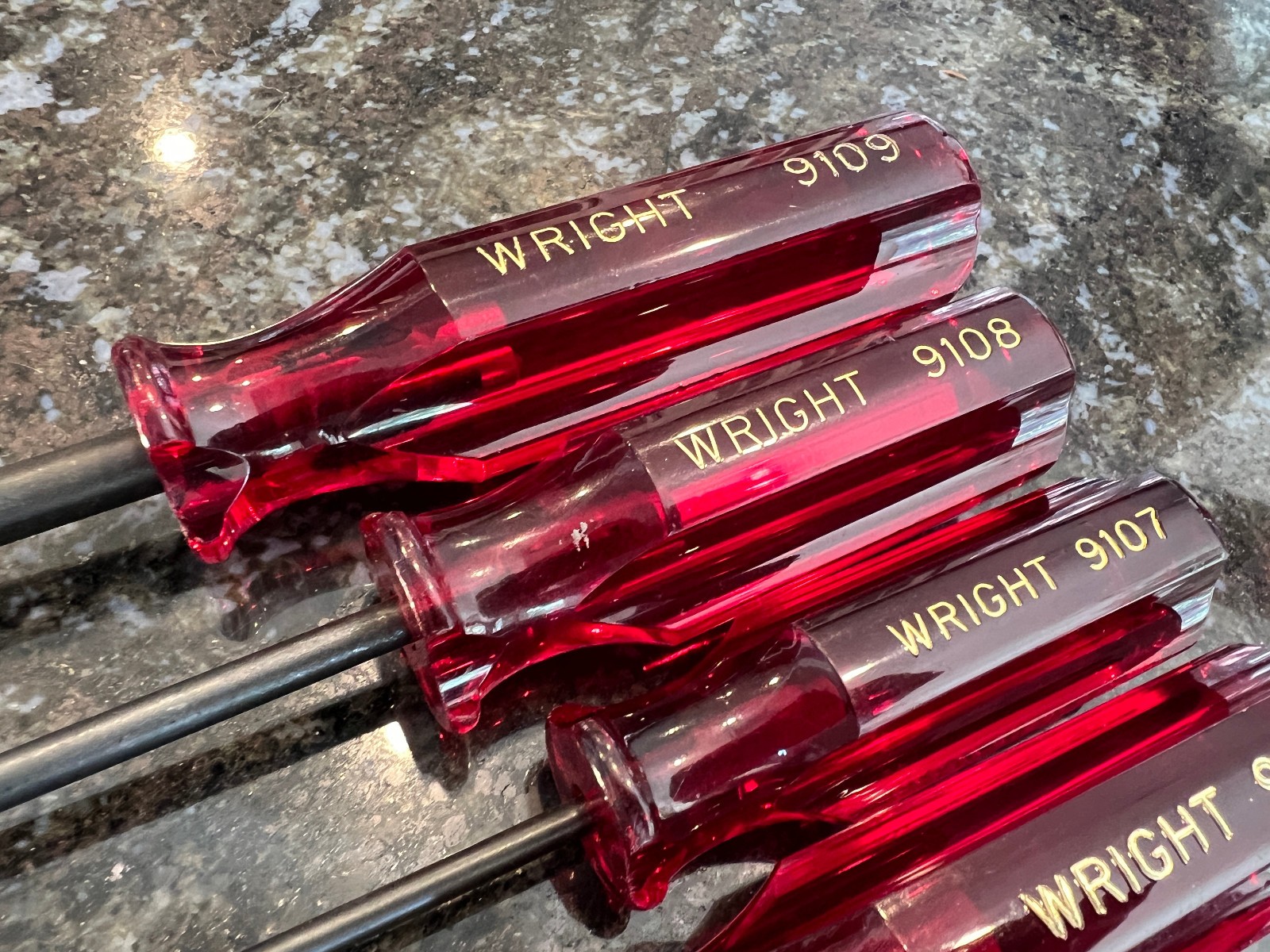 Wright USA 6 Pc Screwdriver Set Phillips and Slotted Alloy Steel Red Handles