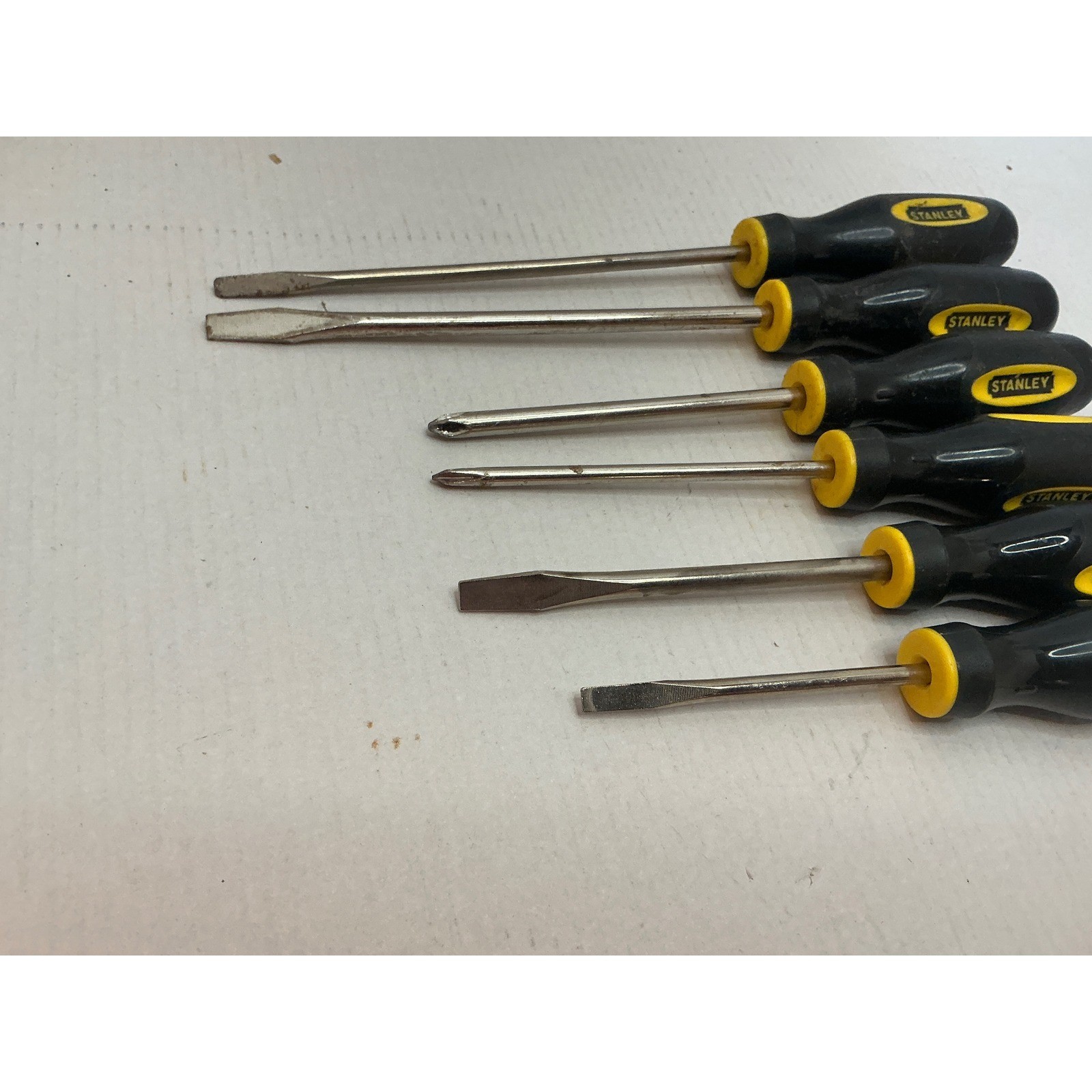 Stanley Screwdriver Set 6 Piece Phillips Slotted Flathead Hand Tools Black Yello