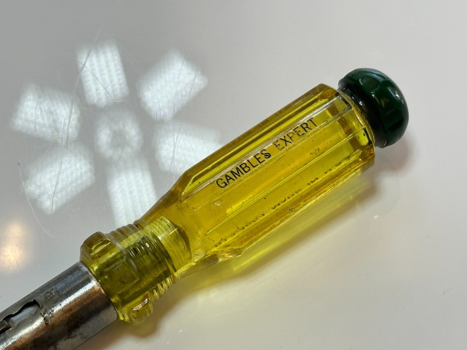 GAMBLES EXPERT USA Made RARE B13-4654 Clear Amber Handle Ratcheting Screwdriver