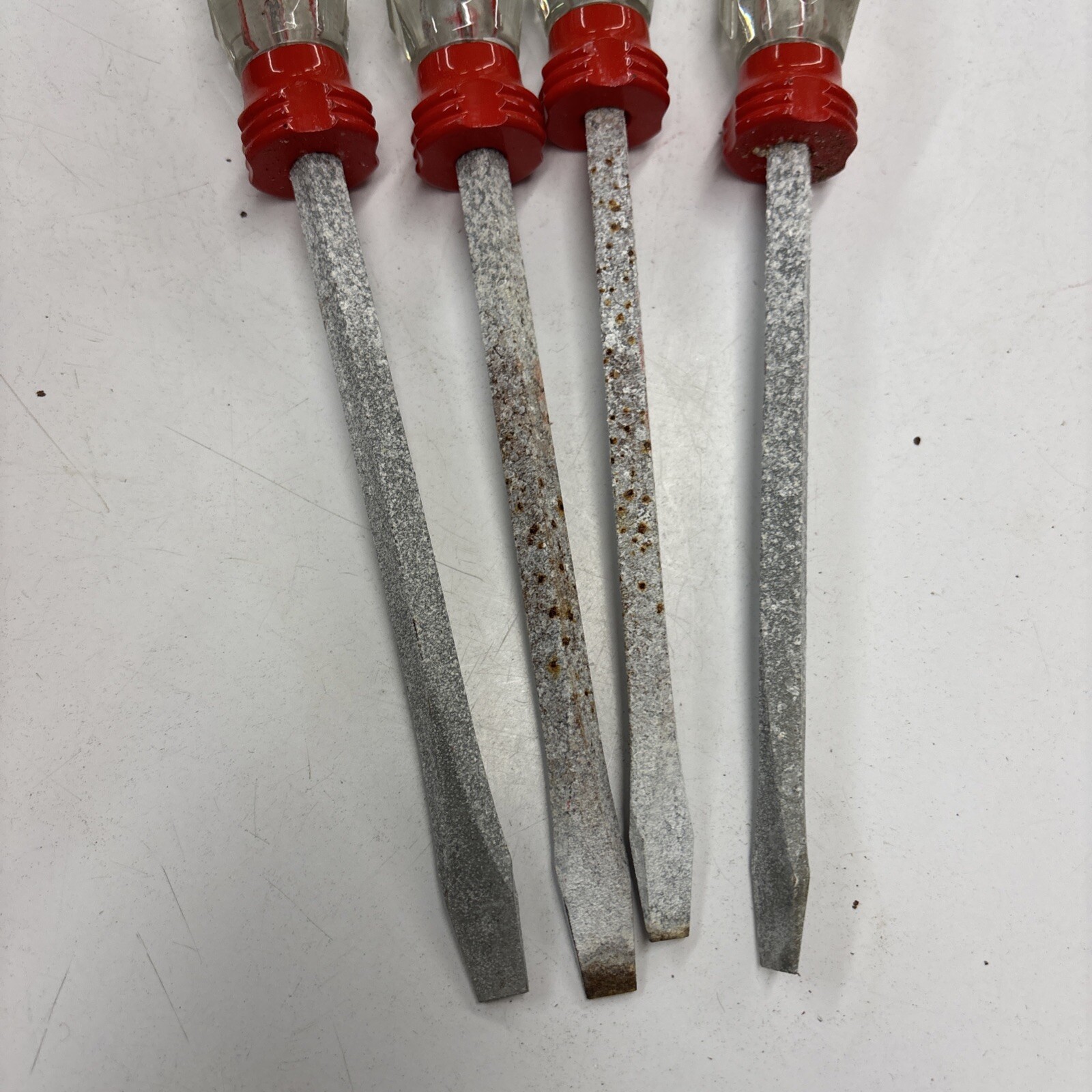 4 Vintage 6″ Screwdrivers Plastic Handle 4600-006 Powr-Kraft See Photos
