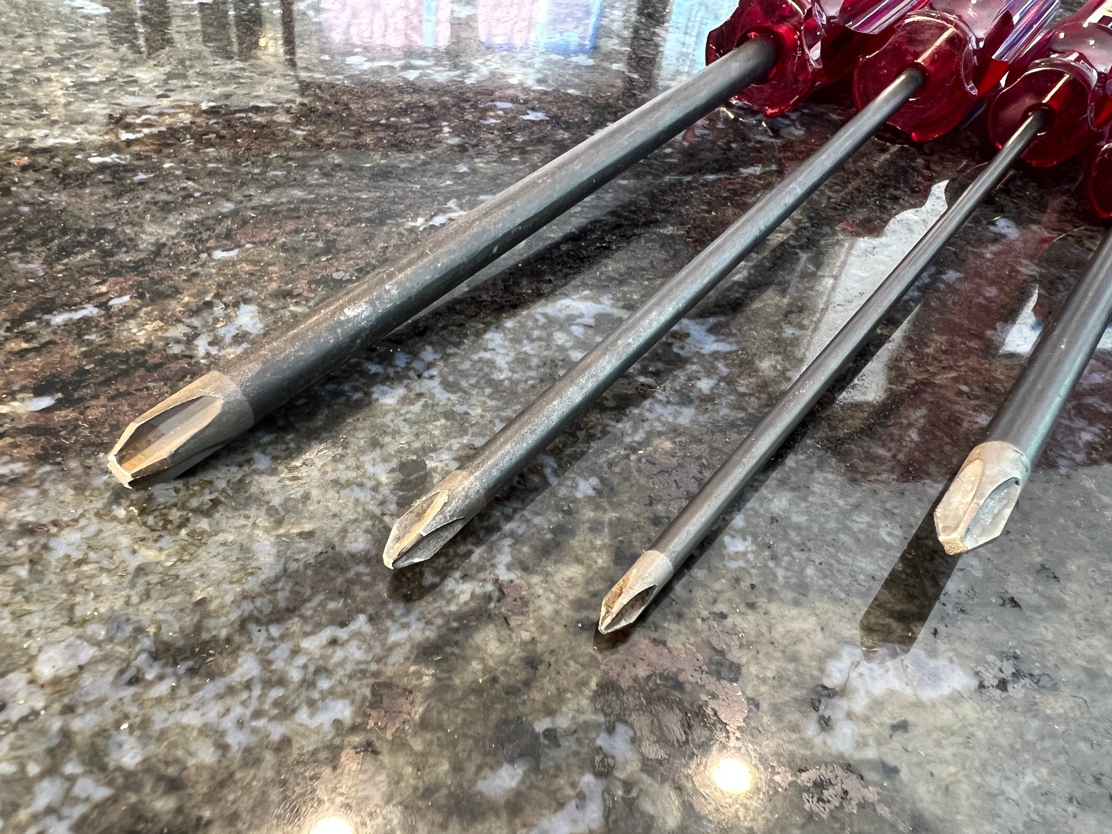 Wright USA 6 Pc Screwdriver Set Phillips and Slotted Alloy Steel Red Handles