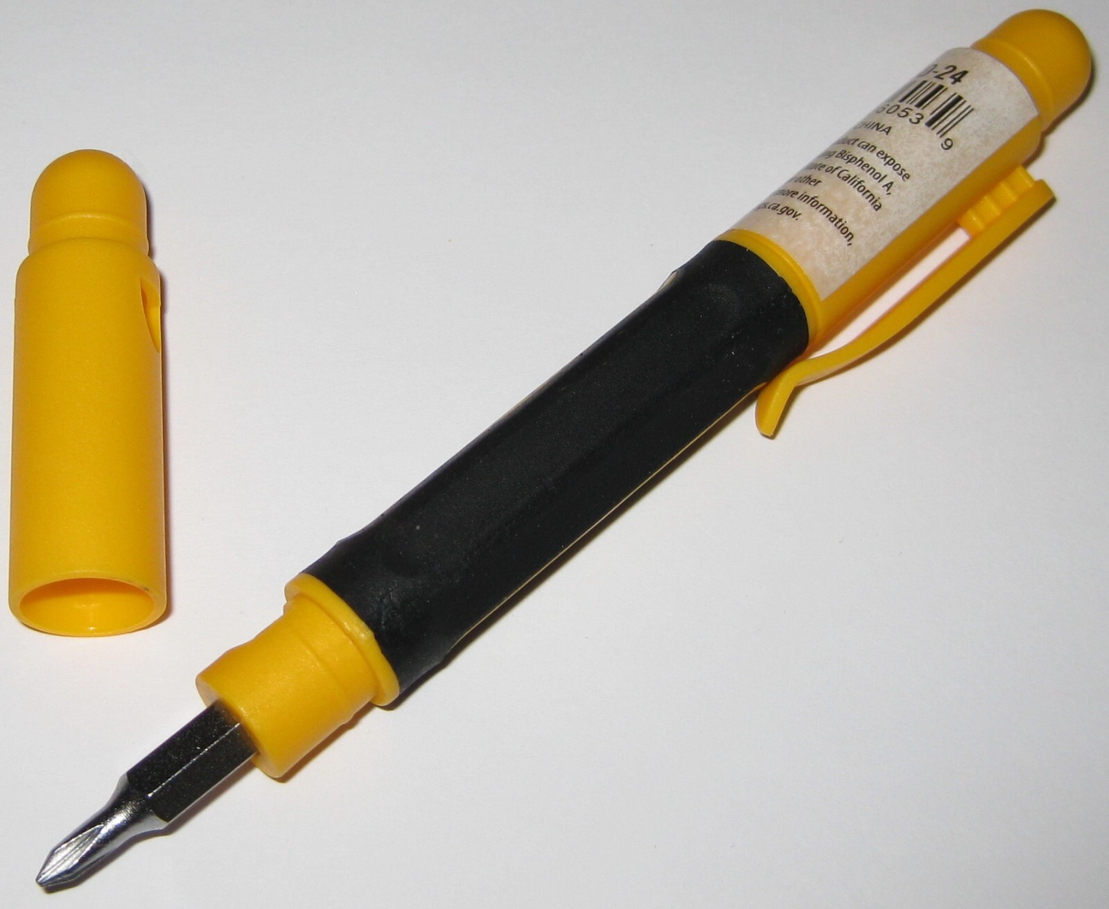 4 in 1 Pocket Screwdriver with Phillips PH0 PH1 and Flat 1/8″ and 5/32″ Bits