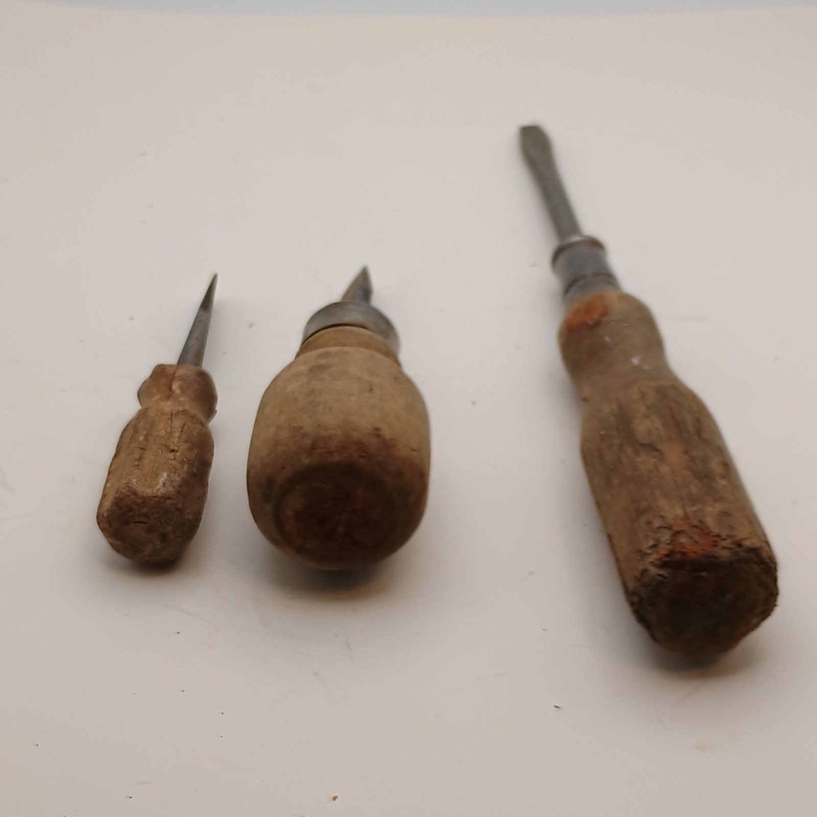 3-Piece Vintage Wood Handle Flat/Slotted Stubby Screwdriver Set