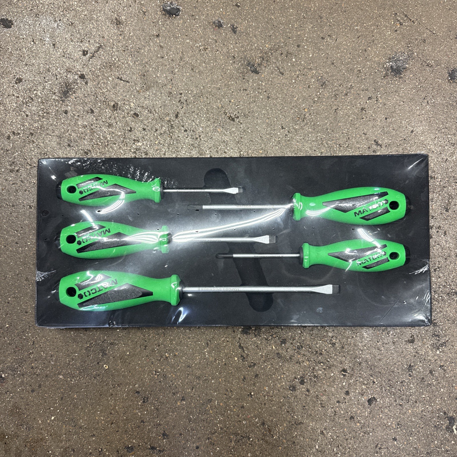 Matco 5pc. Screwdriver Set SSPCG5CA Green with form fit tray , New