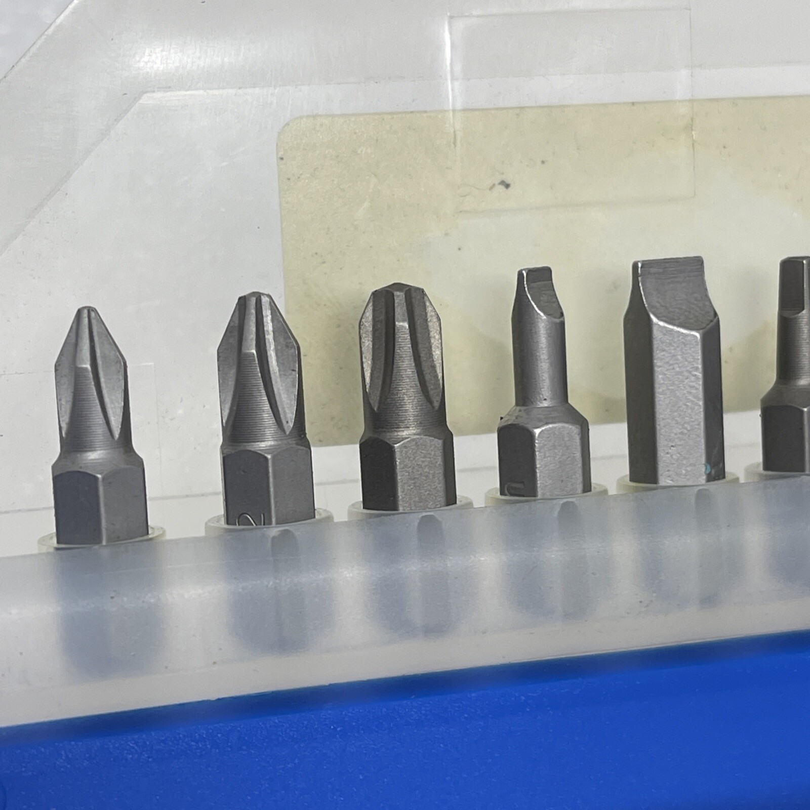 (10) Piece Qualtool 2001 Pocket Driver Bit Set 1/4, Slotted, Phillips, Star, USA