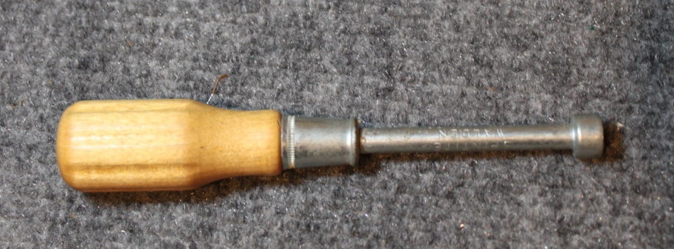 Vintage Spintite Stevens Walden 11/32″ SAE 6-Point Nut Driver Wood Handle