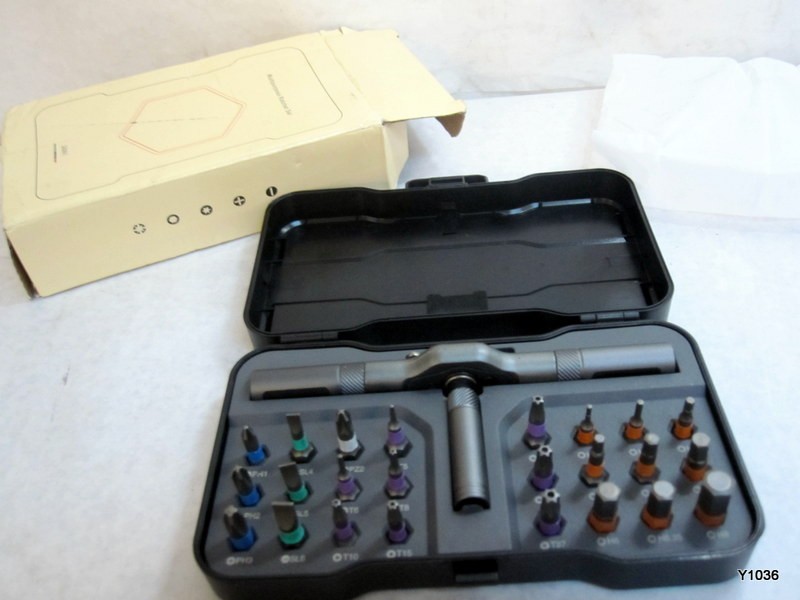 24 in 1 Multi-Purpose Ratchet Screwdriver Bits Set DIY Toolbox