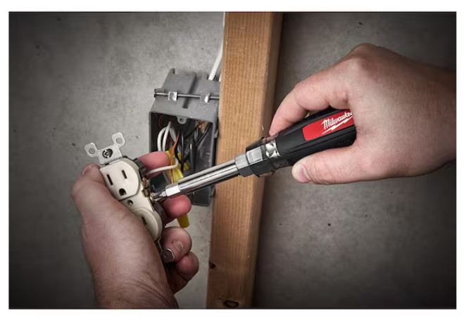 Milwaukee 13-in-1 Multi-Tip Cushion Grip Combination Screwdriver | 48-22-2880