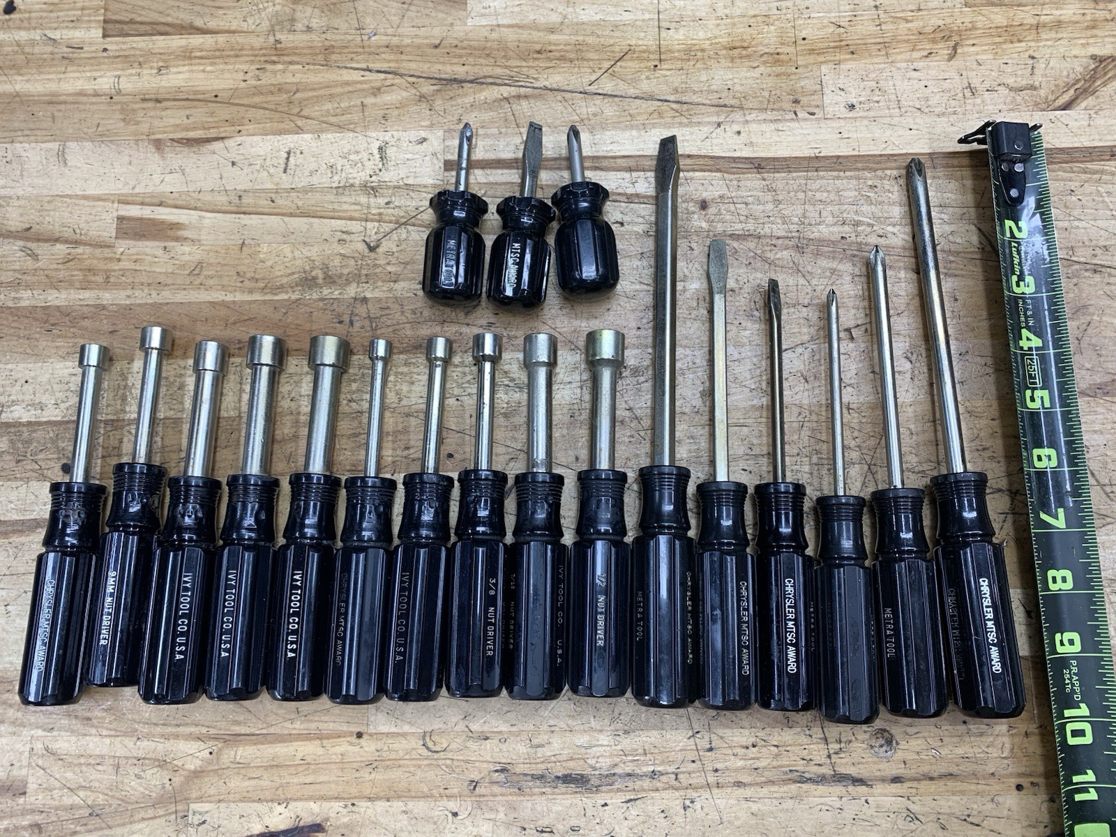 19pc 1984 Chrysler Gold Tool Award MTSC Screwdrivers, Nut Drivers USA