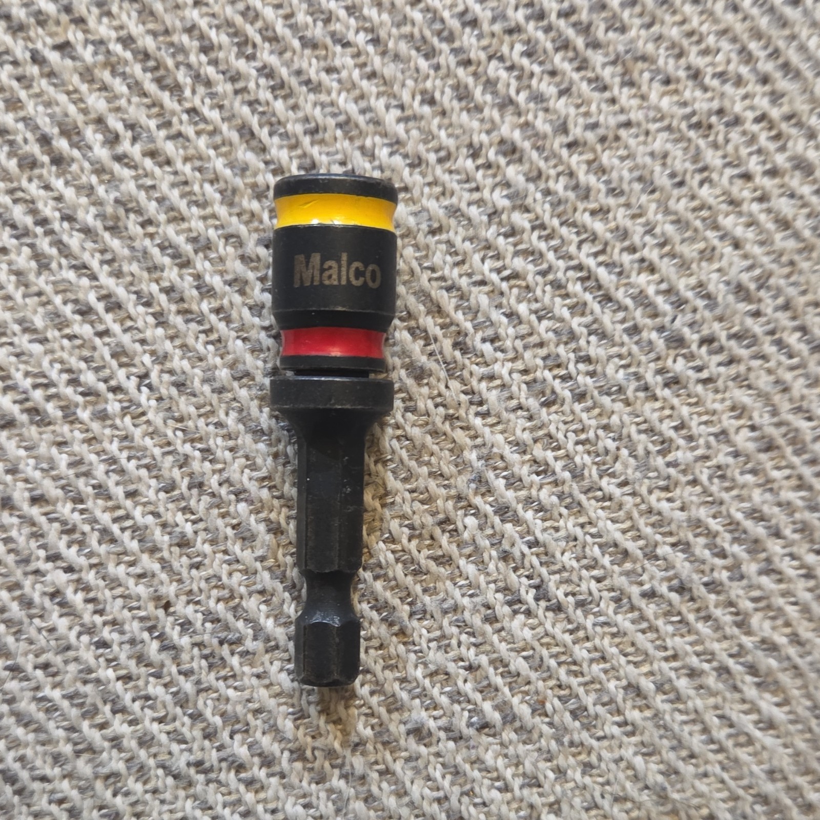 Malco Reversible Nut Driver Hex 1/4″ & 5/16″ Steel Standard SAE Black Yellow Red