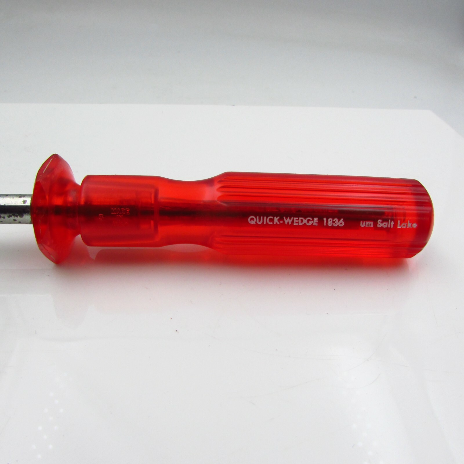 Vintage Quick-Wedge 1836 Flat Blade Screw Holding Screwdriver 3/16 X 6 USA MADE