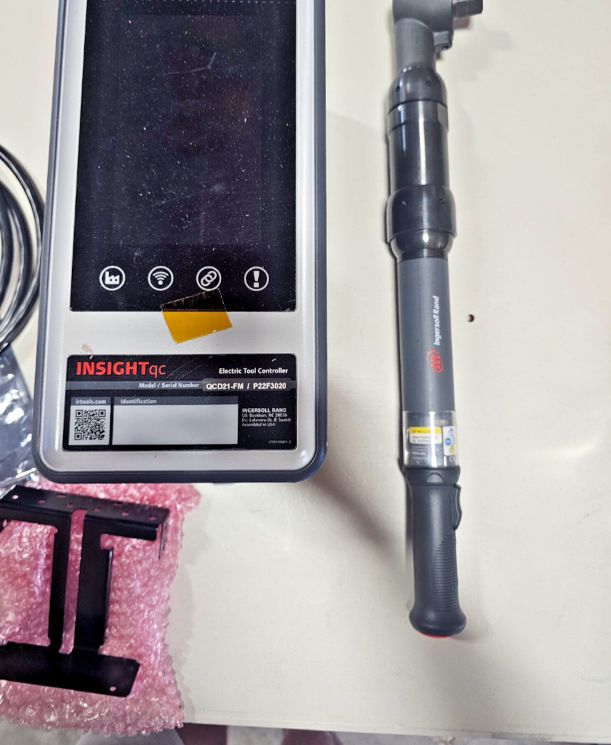 INGERSOLL RAND QE8AT225PA7S12 nut runner and controller QCD21-FM unit 3