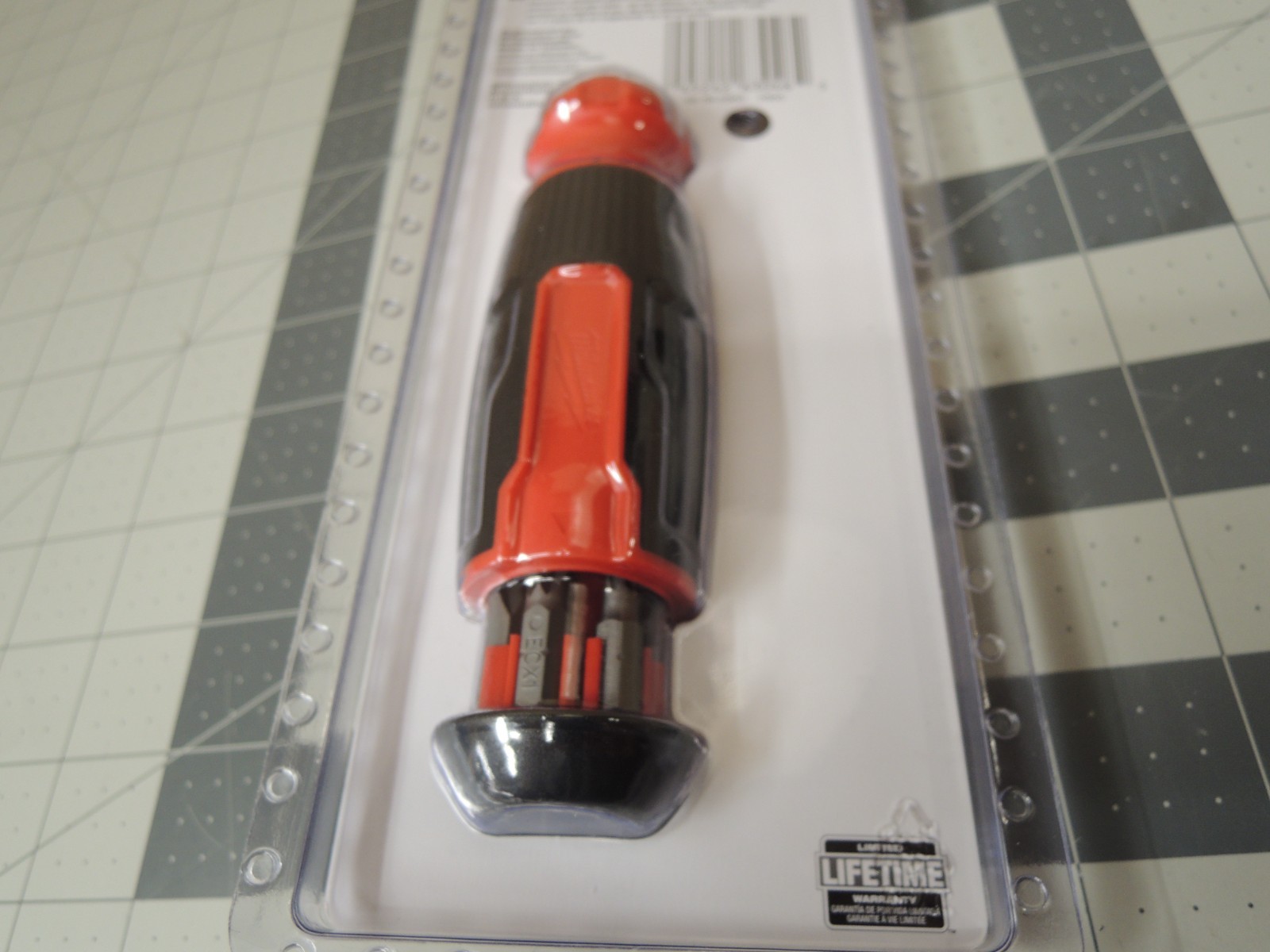 Milwaukee 14-in-1 Multi-Bit Screwdriver, 14 Drive Types, Model# 48-22-2900 – NEW