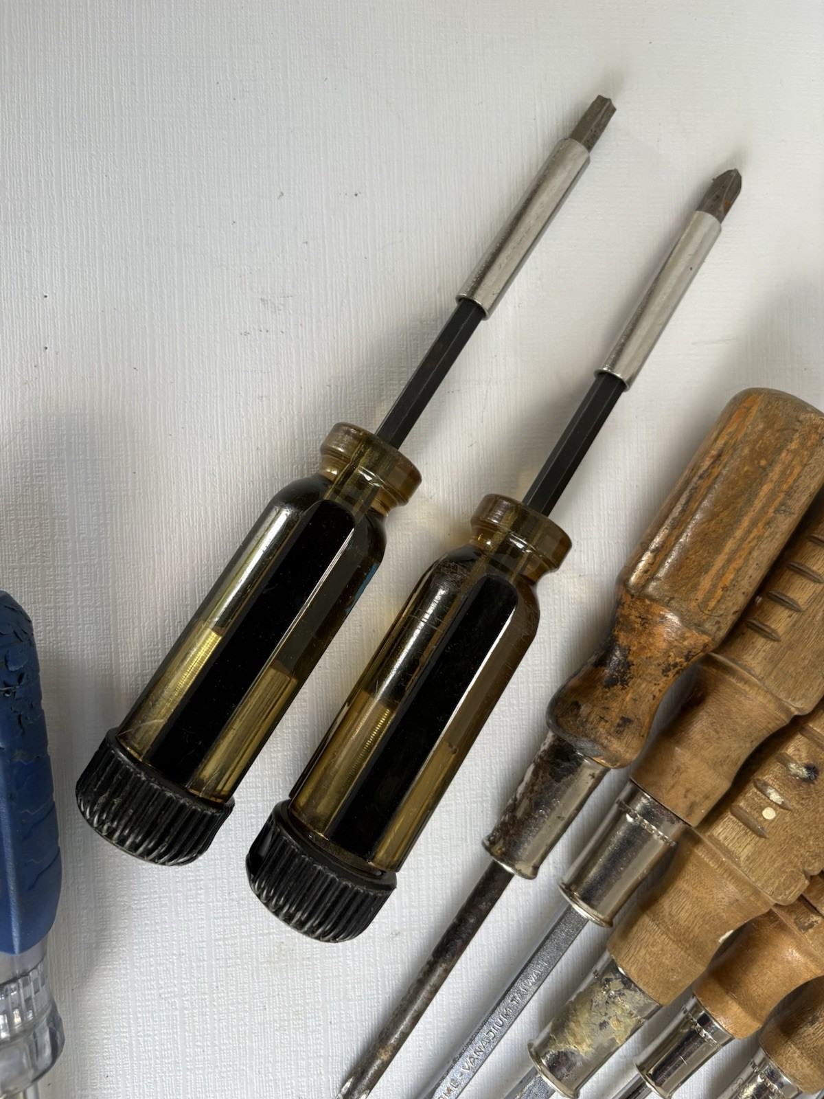 20 Pc Mixed Screwdriver Lot Wood Handle Phillips Slotted Multi-Bit Vintage Tools