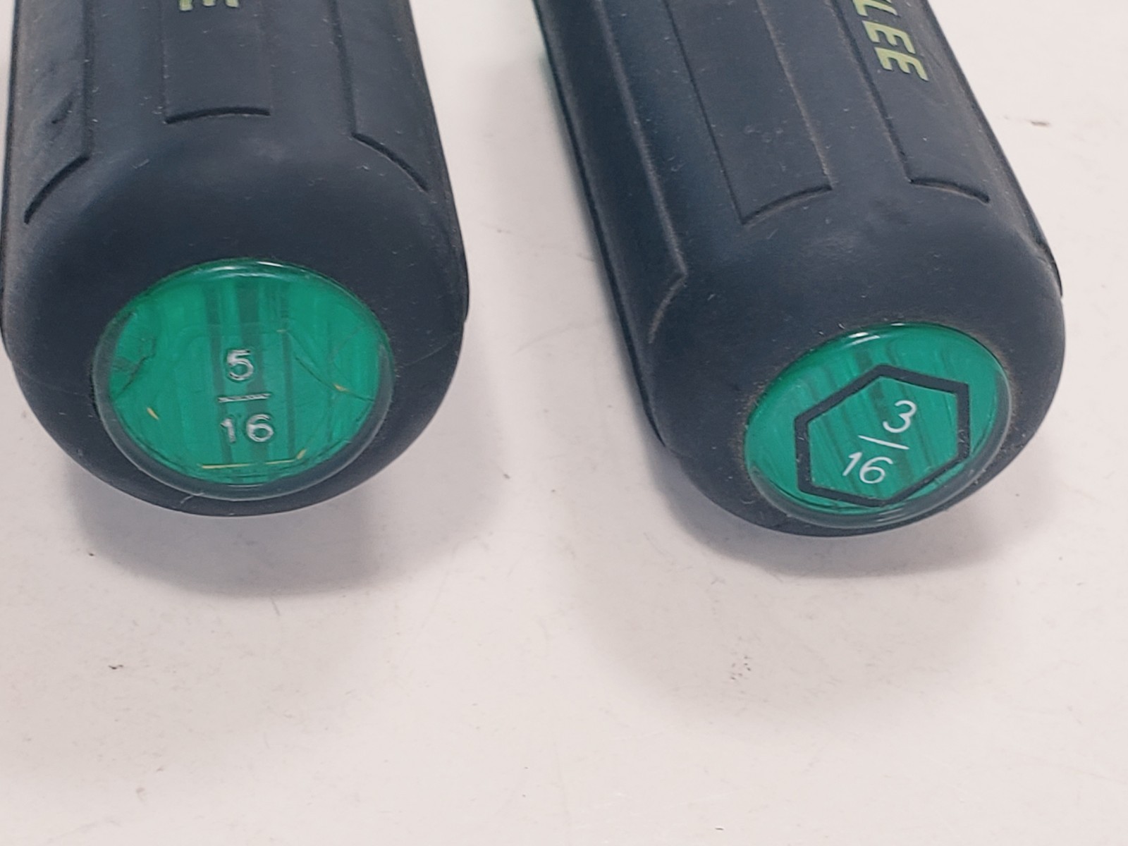 Greenlee 5/16″ 0253-13C & 3/16 0253-11C SAE Nut Drivers Comfort Insulated Handle