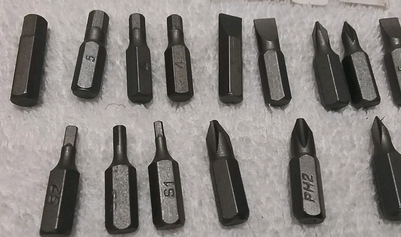 26pc ASSORTED SIZES HEX DRIVER BITS