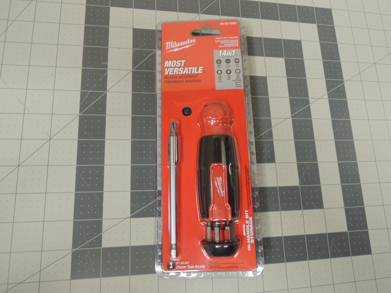 Milwaukee 14-in-1 Multi-Bit Screwdriver, 14 Drive Types, Model# 48-22-2900 – NEW