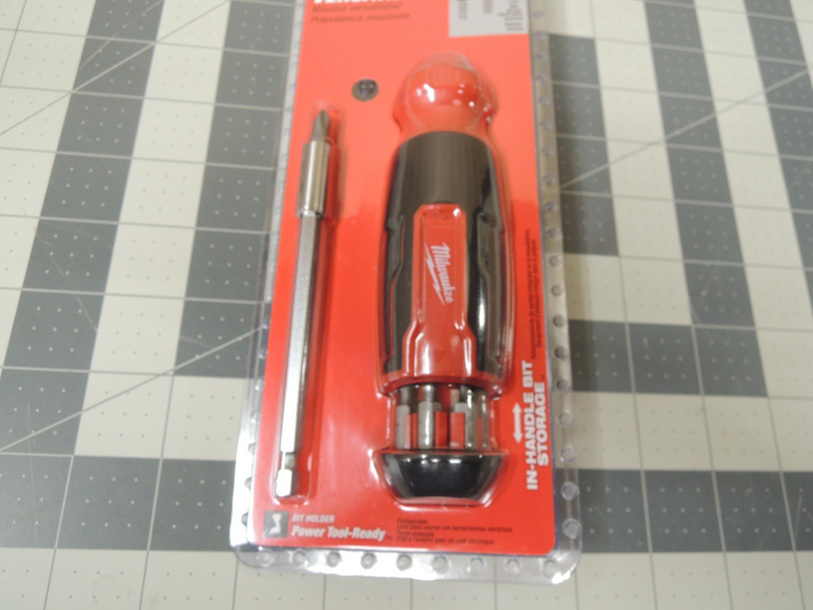 Milwaukee 14-in-1 Multi-Bit Screwdriver, 14 Drive Types, Model# 48-22-2900 – NEW