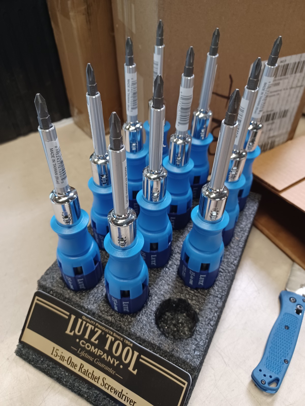 Gorilla Glue Lutz 15-IN-1 Ratcheting Screwdriver (Blue)