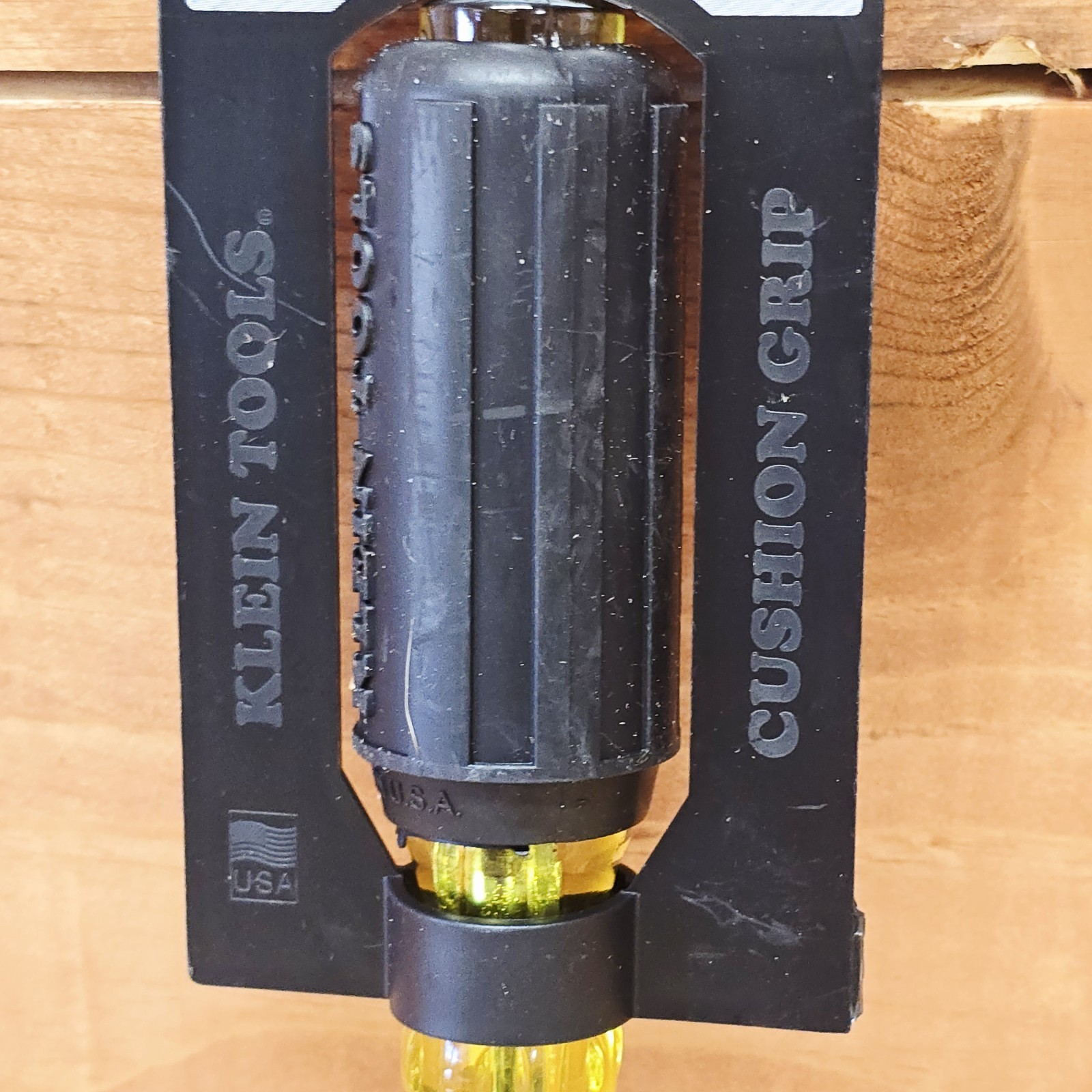 Klein Tools 662 #2 Square Screwdriver with 4-Inch Round Shank