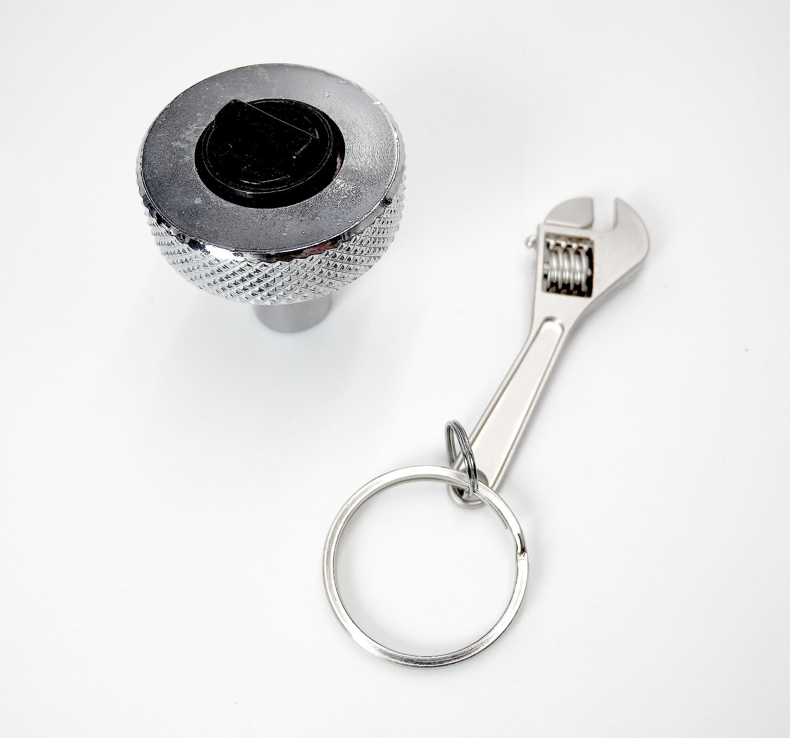 Mini Finger Palm Ratchet Wrench 1/4 Inch Drive Compact Manual Ratchet FREE GIFT