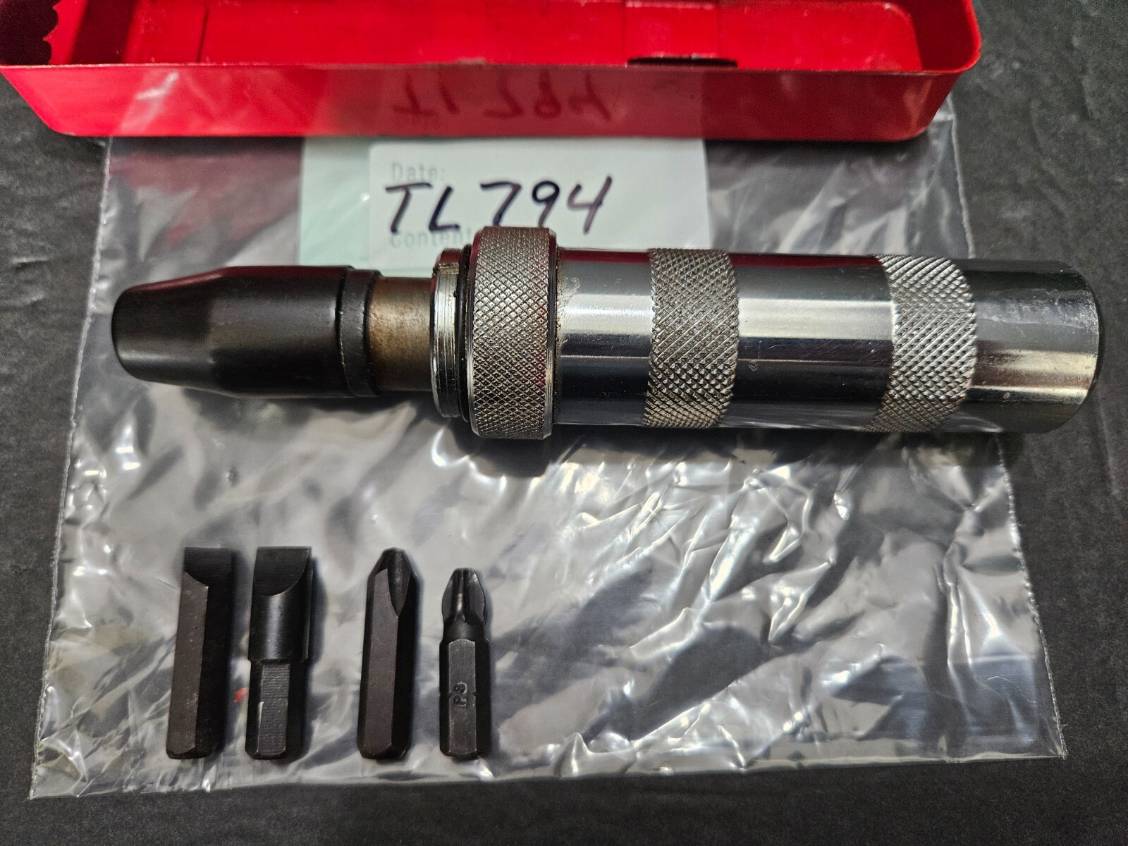 VINTAGE IMPACT DRIVER 4 BITS W/METAL CASE (TL794)