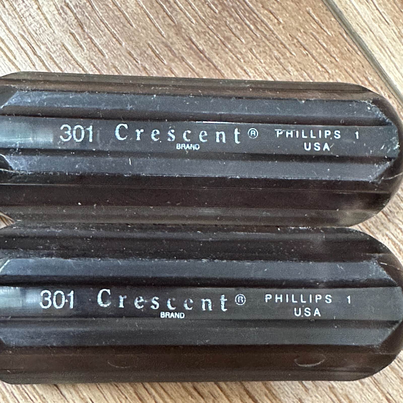 Lot of 2 Crescent Phillips #1 Screwdriver 301 Made in USA Gray