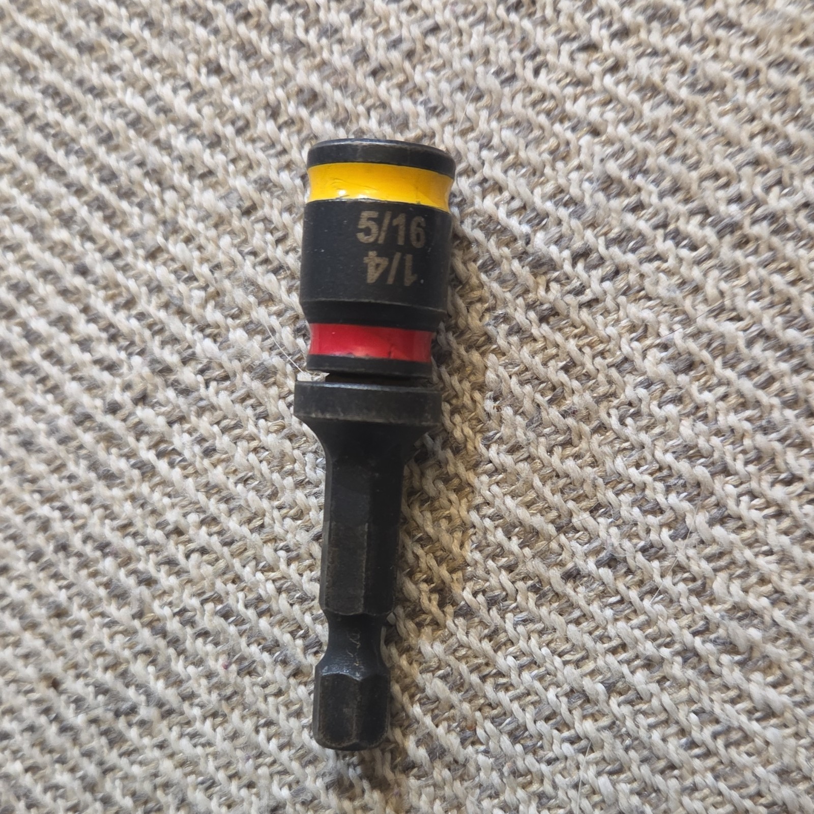 Malco Reversible Nut Driver Hex 1/4″ & 5/16″ Steel Standard SAE Black Yellow Red