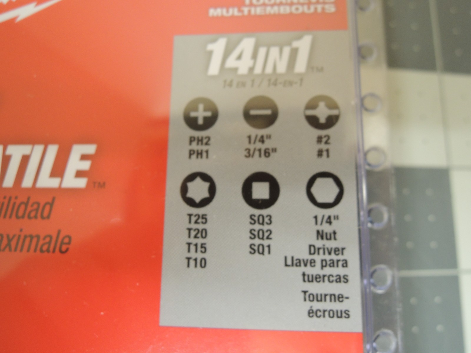 Milwaukee 14-in-1 Multi-Bit Screwdriver, 14 Drive Types, Model# 48-22-2900 – NEW