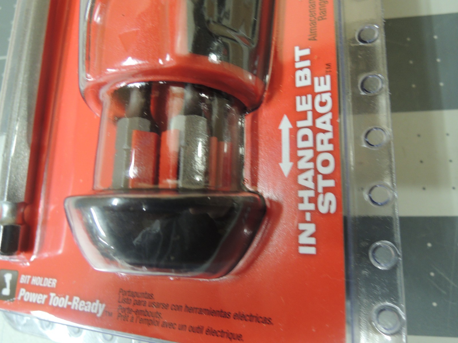 Milwaukee 14-in-1 Multi-Bit Screwdriver, 14 Drive Types, Model# 48-22-2900 – NEW